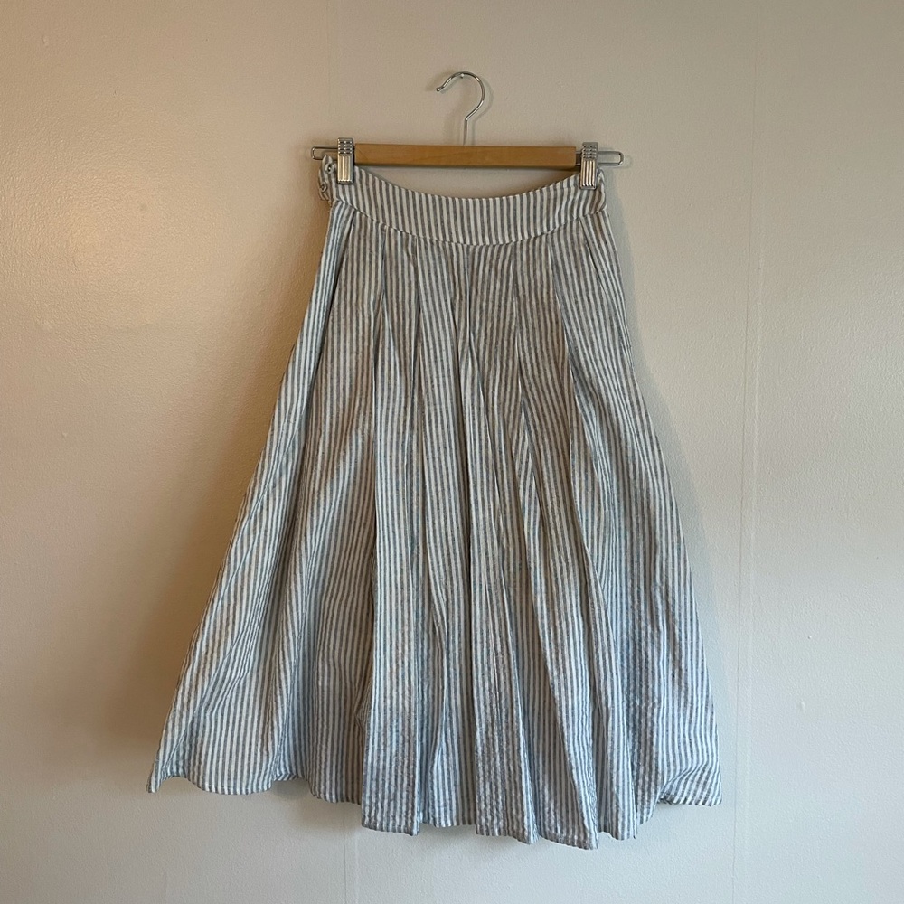 J.O.A. Seer Sucker Midi Skirt